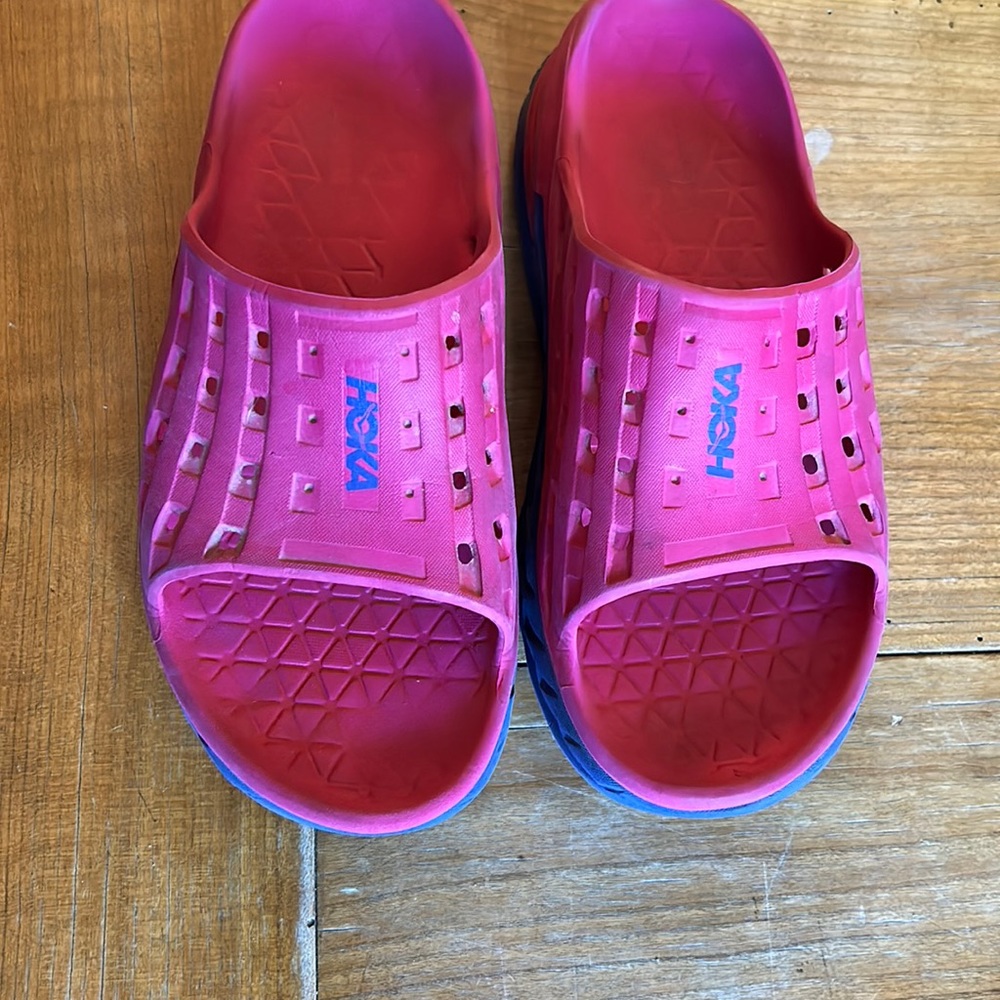 Hoka slides